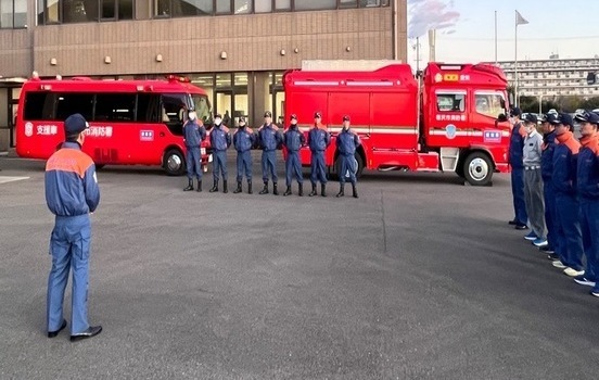 1月7日緊急消防援助隊　出発時の様子