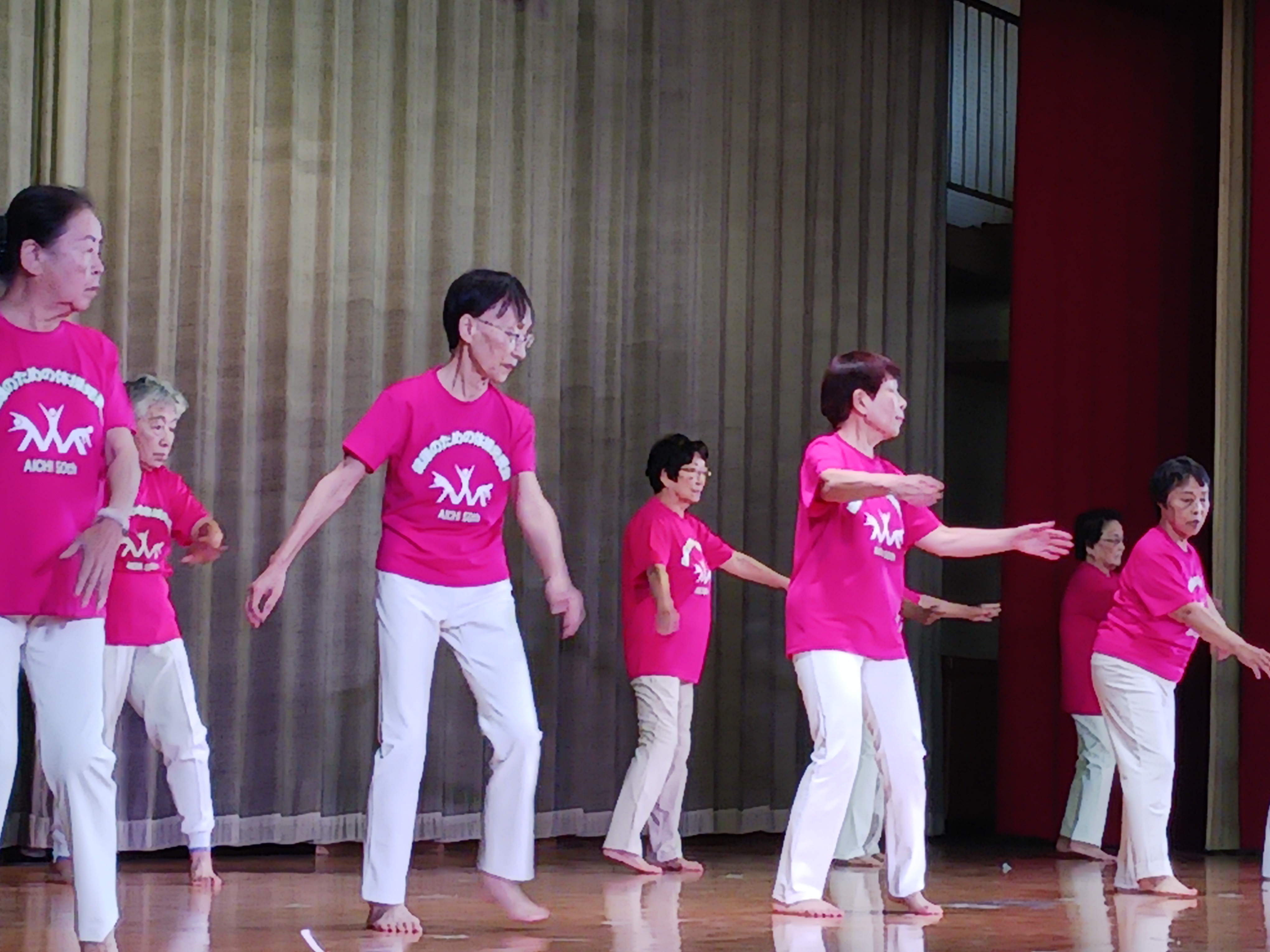 鳴子踊りの様子