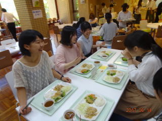 写真:学生食堂の様子4