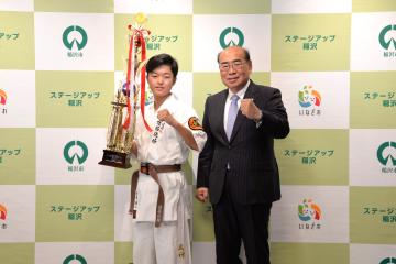 加藤颯人さんと市長