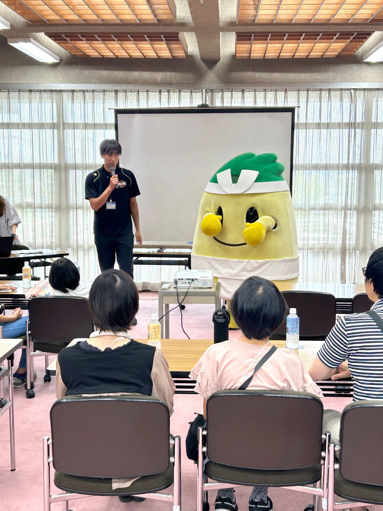 山田選手 稲沢市役所の裏側探検ツアー