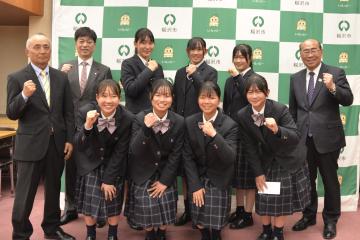 愛知啓成高等学校テニス部の皆さんと市長