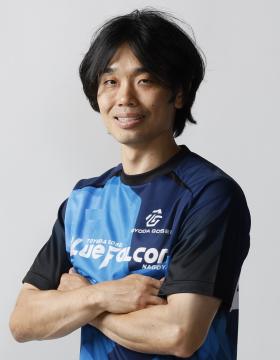 出村選手宣材写真