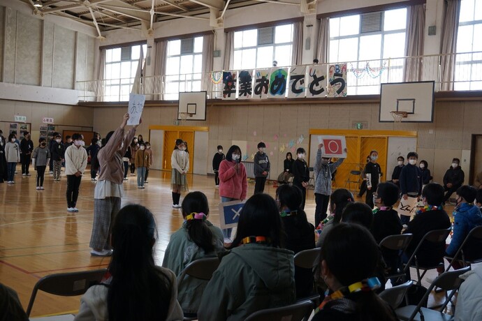 千代田小学校　在校生出し物の様子