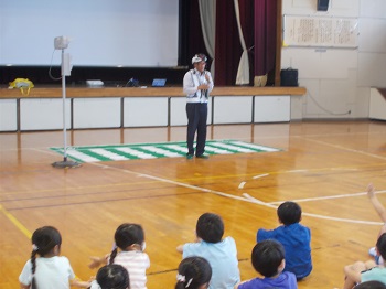 稲沢北小学校　交通安全教室の様子2