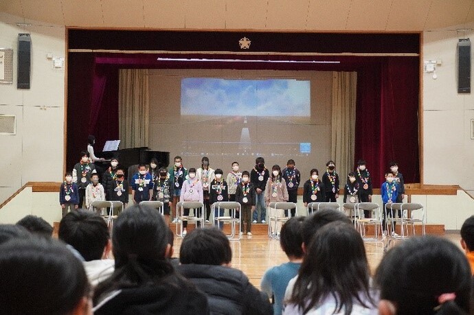 牧川小学校 6年生合唱の様子