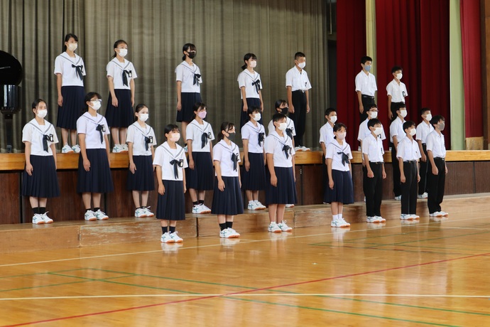 大里中学校　合唱の様子