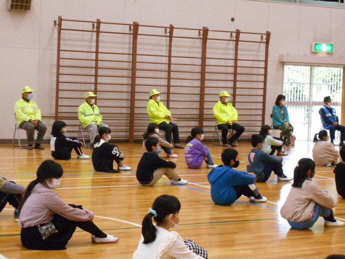 法立小 交通安全教室の様子1