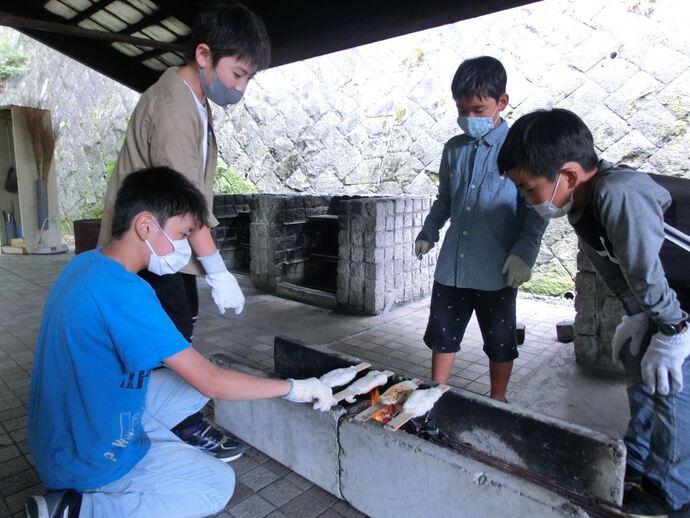 小正小 五平餅づくりの様子