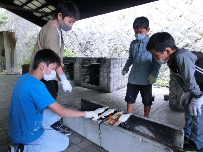 小正小　五平餅づくりの様子