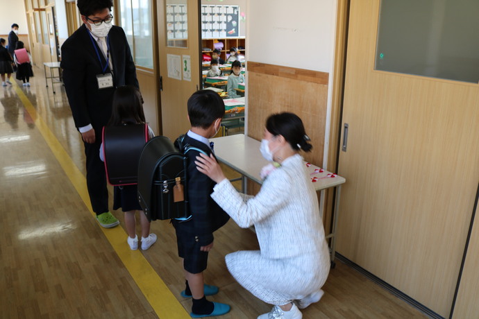 稲沢東小学校　入学式当日の教室風景