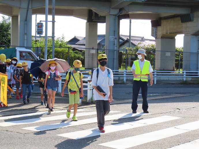 国分小学校　登下校の様子