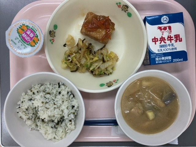 白菜を使った給食の写真