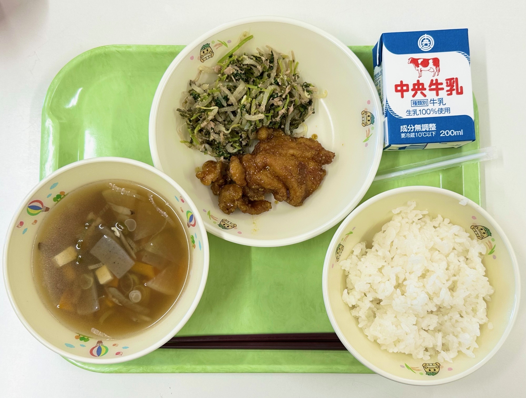 みつばを使った給食の写真