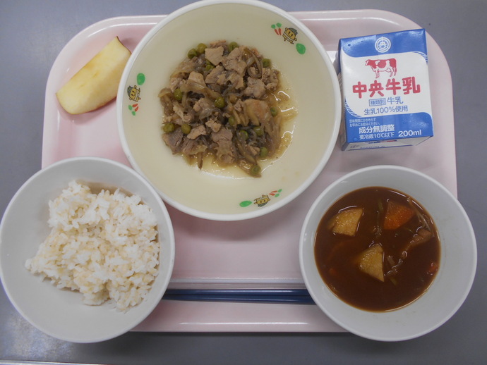 さつまいもを使った給食の写真1