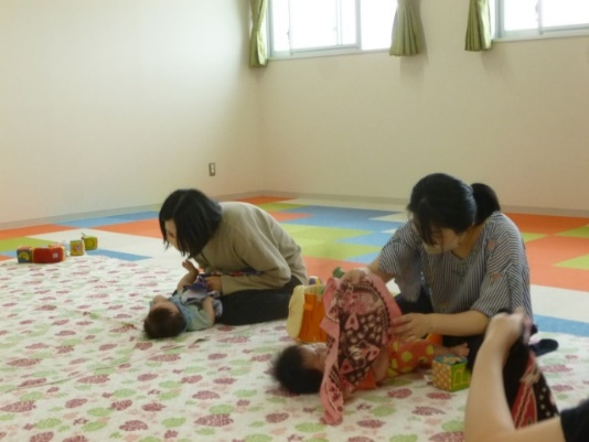 子育て広場の様子1